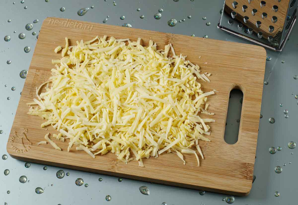 Слойки с сыром и творогом