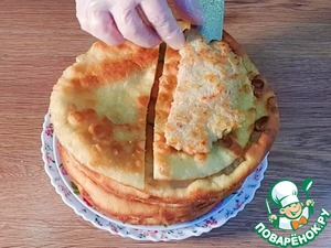 Пузырчатые лепешки с мясной начинкой