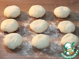 Пузырчатые лепешки с мясной начинкой