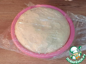 Круглые пирожки с овощами и яйцом